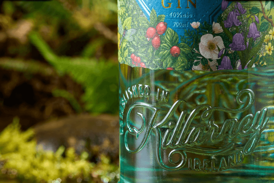 muckross irish gin glass project spirit bottle Vetroelite detail muckross irish gin glass project spirit bottle Vetroelite detail
